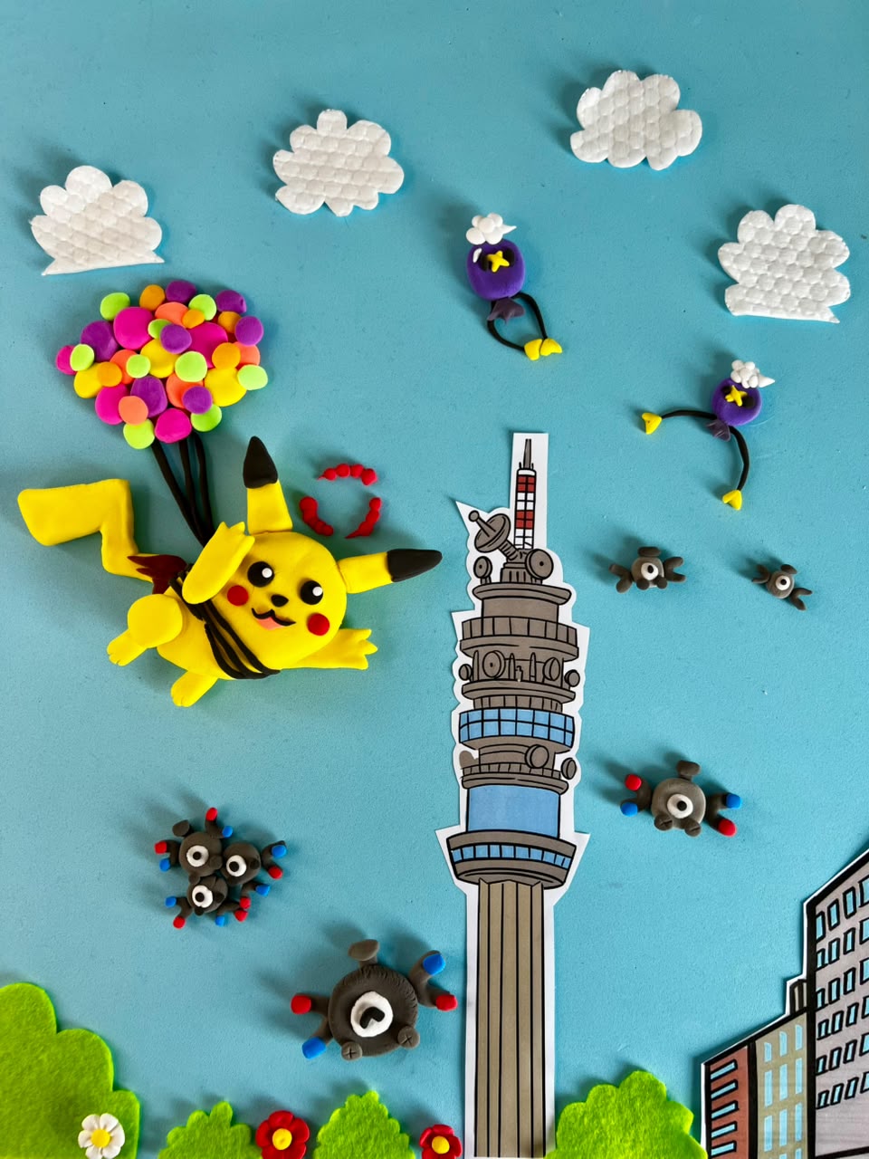 Pikachu Dinamax volando, Torre Entel